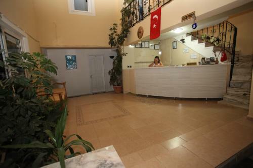 California Apart Hotel