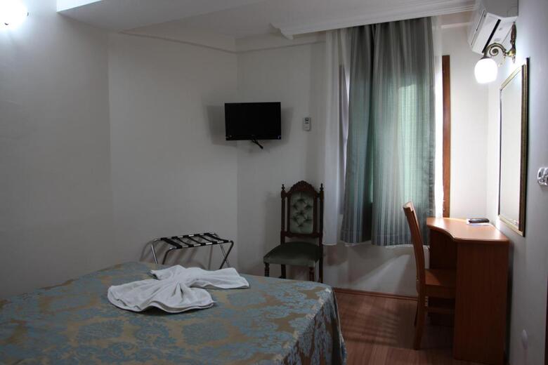 Hotel Ave Maria