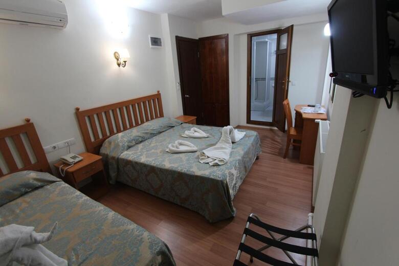 Hotel Ave Maria