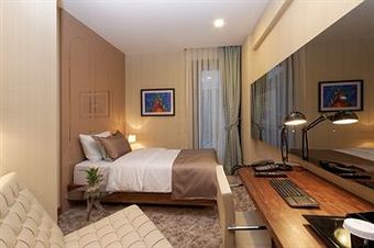 Inera Hotel