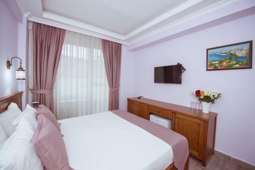 Infinity City Hotel