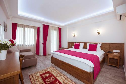 Infinity City Hotel