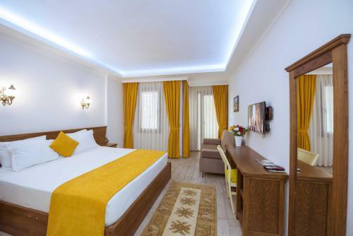 Infinity City Hotel