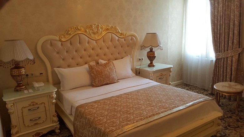 Best Town Hotel