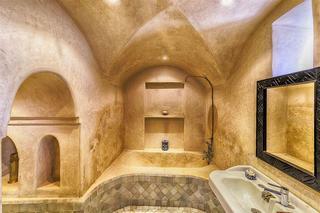 Hotel Caravanserai
