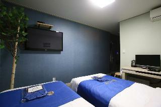 Peanut Hotel