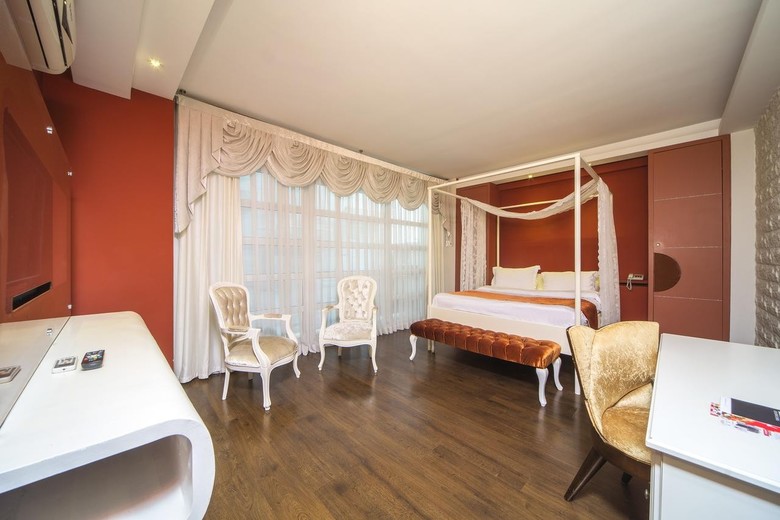 Hotel Mood Design Suites