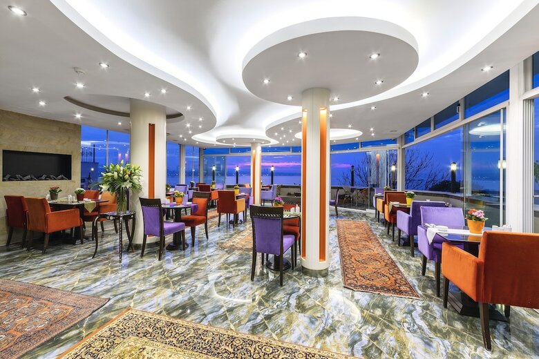 The Magnaura Palace Hotel