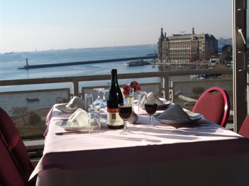 Kad?k�y R?ht?m Hotel