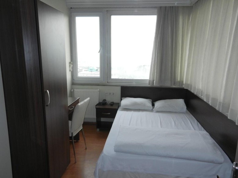 Cagri Hotel
