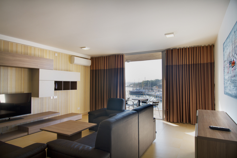 Blubay Apartments By St Hotels