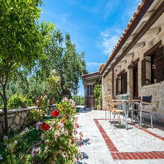 Hotel Agrikia Villa