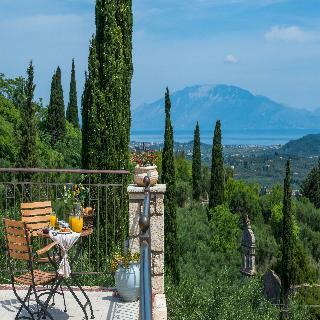 Hotel Agrikia Villa