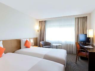 Hotel Novotel Chennai Omr