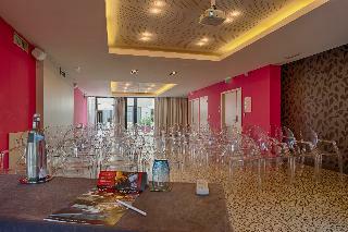 Hotel Le Rex Tarbes