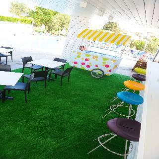 Ellia Hotel