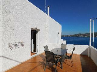 Apartamentos Perdika Mare Guesthouse & Caf�