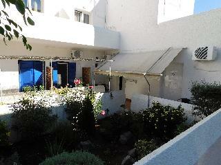 Apartamentos Perdika Mare Guesthouse & Caf�