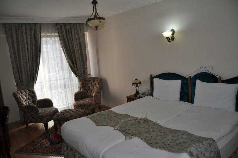 Basileus Hotel