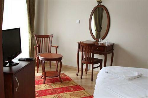Basileus Hotel
