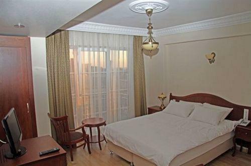Basileus Hotel