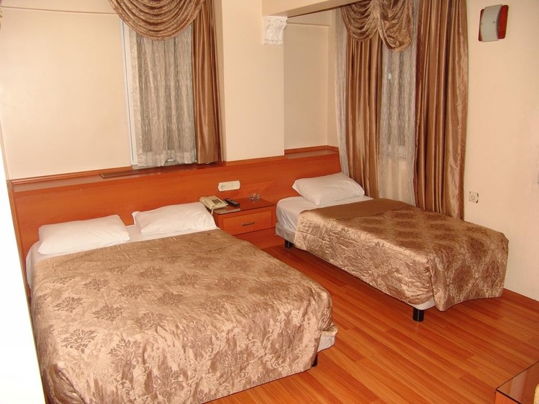 Hotel Nayla