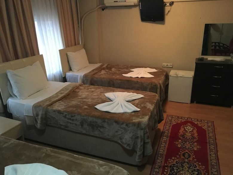 �r�n Hotel