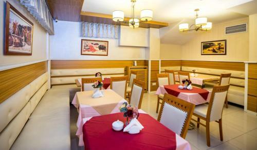 My Rose Hotel