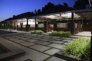 Hotel Saya Grand Club & Spa Resort