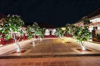 Hotel Saya Grand Club & Spa Resort