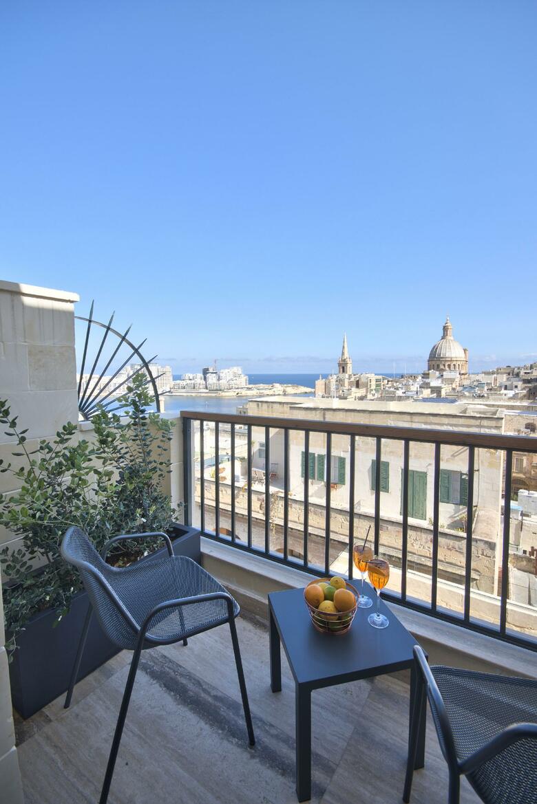 La Falconeria Hotel