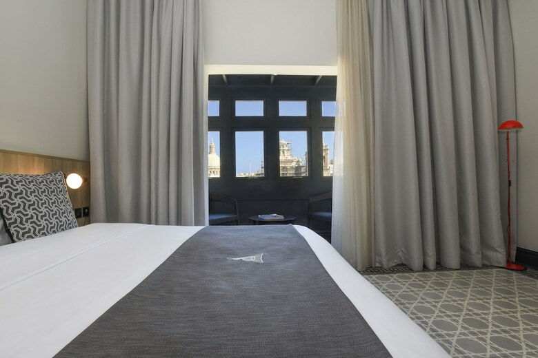 La Falconeria Hotel
