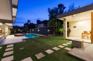 Hotel Kubu Petitenget Suite