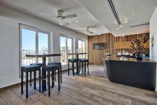 66 Saint Paul�s & Spa