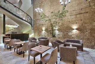 66 Saint Paul�s & Spa