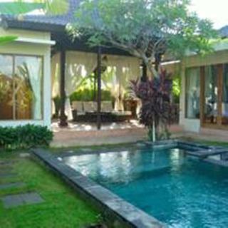 Hotel Anyar Sari Villa