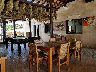 Hotel Kura Kura Resort