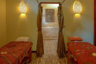 Hotel Kura Kura Resort