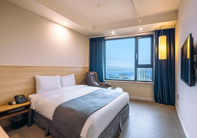 Jk Blossom Hotel
