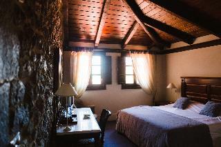 Trikolonion Country Hotel