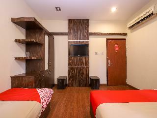 Oyo 108 Golden Palace Hotel
