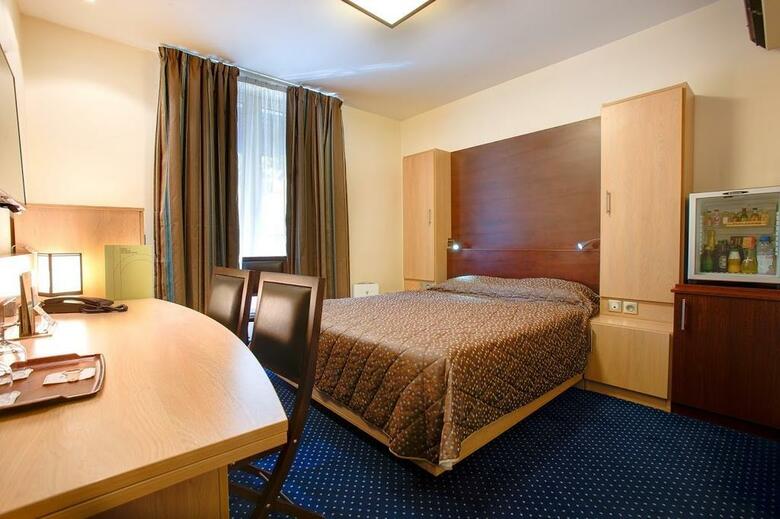 Hotel Terminus Montparnasse