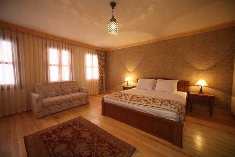Lalinn Hotel
