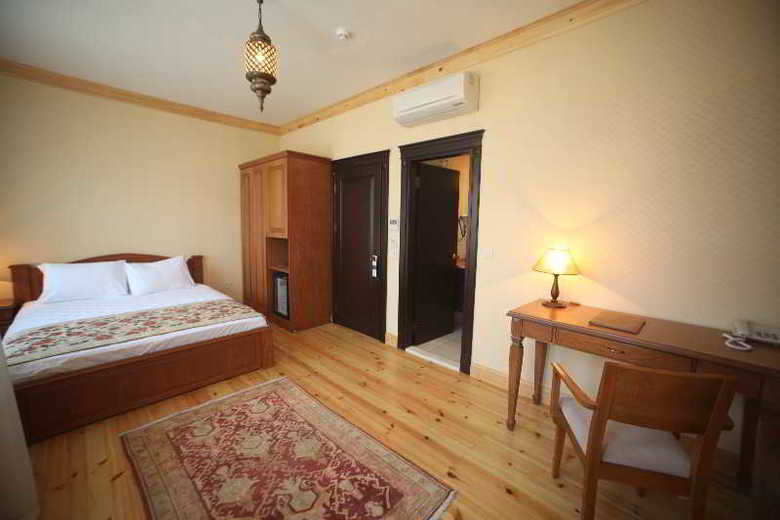 Lalinn Hotel