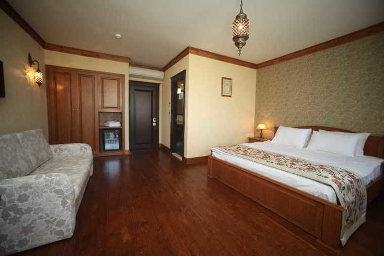 Lalinn Hotel