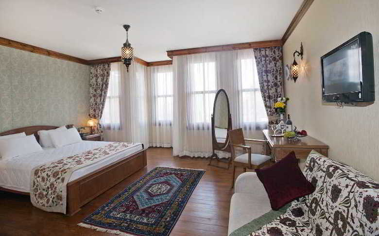 Lalinn Hotel