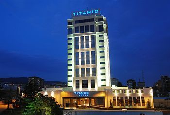 Hotel Titanic Business Kartal