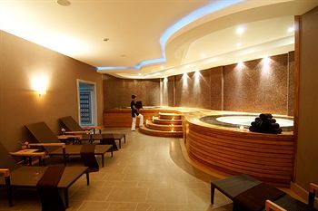 Hotel Titanic Business Kartal