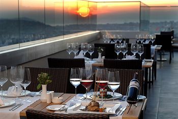 Hotel Titanic Business Kartal