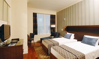 Hotel Titanic Business Kartal